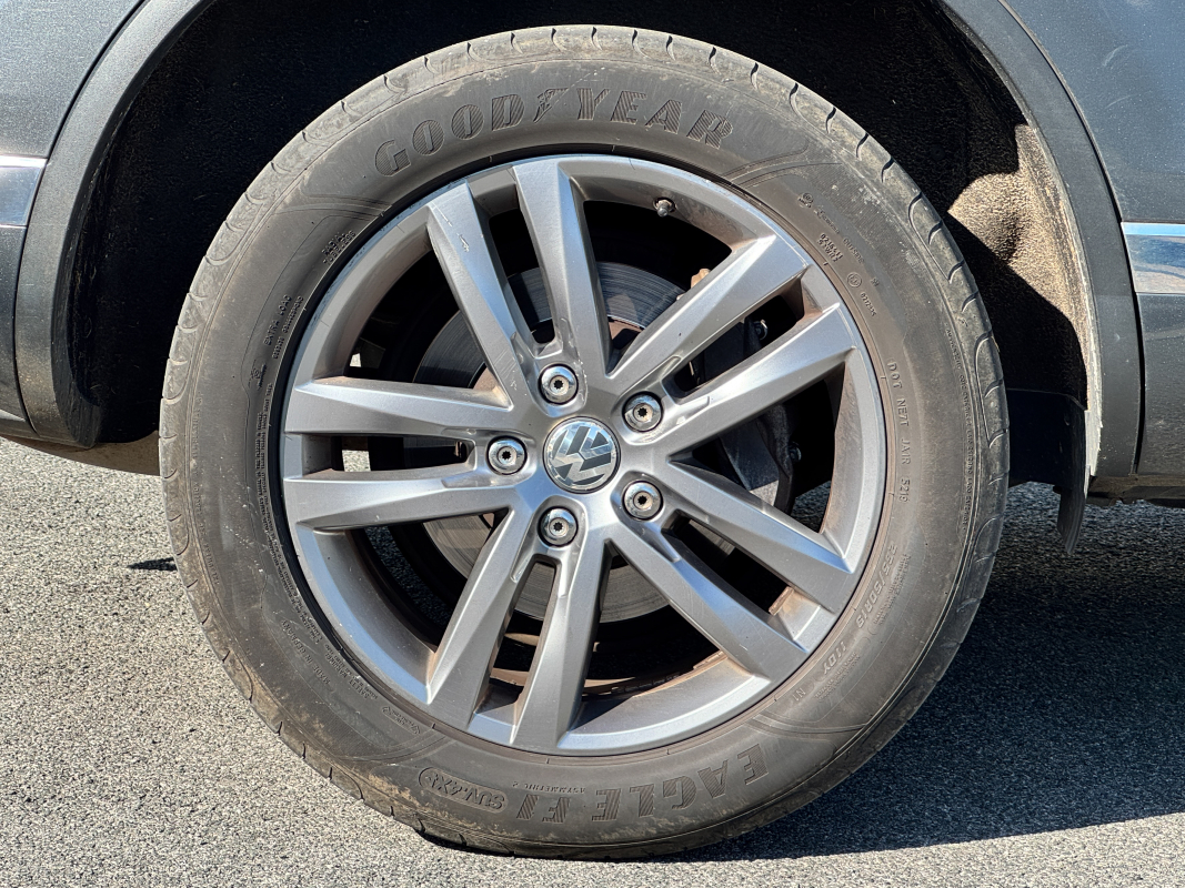 Volkswagen Touareg — 40