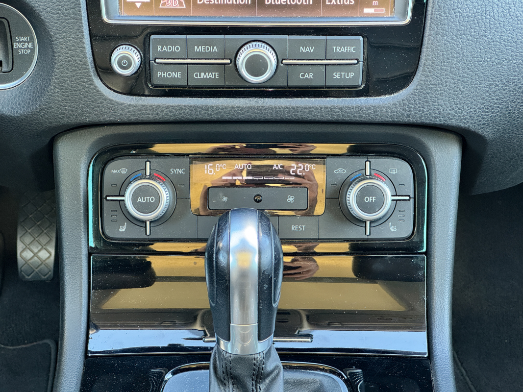 Volkswagen Touareg — 22