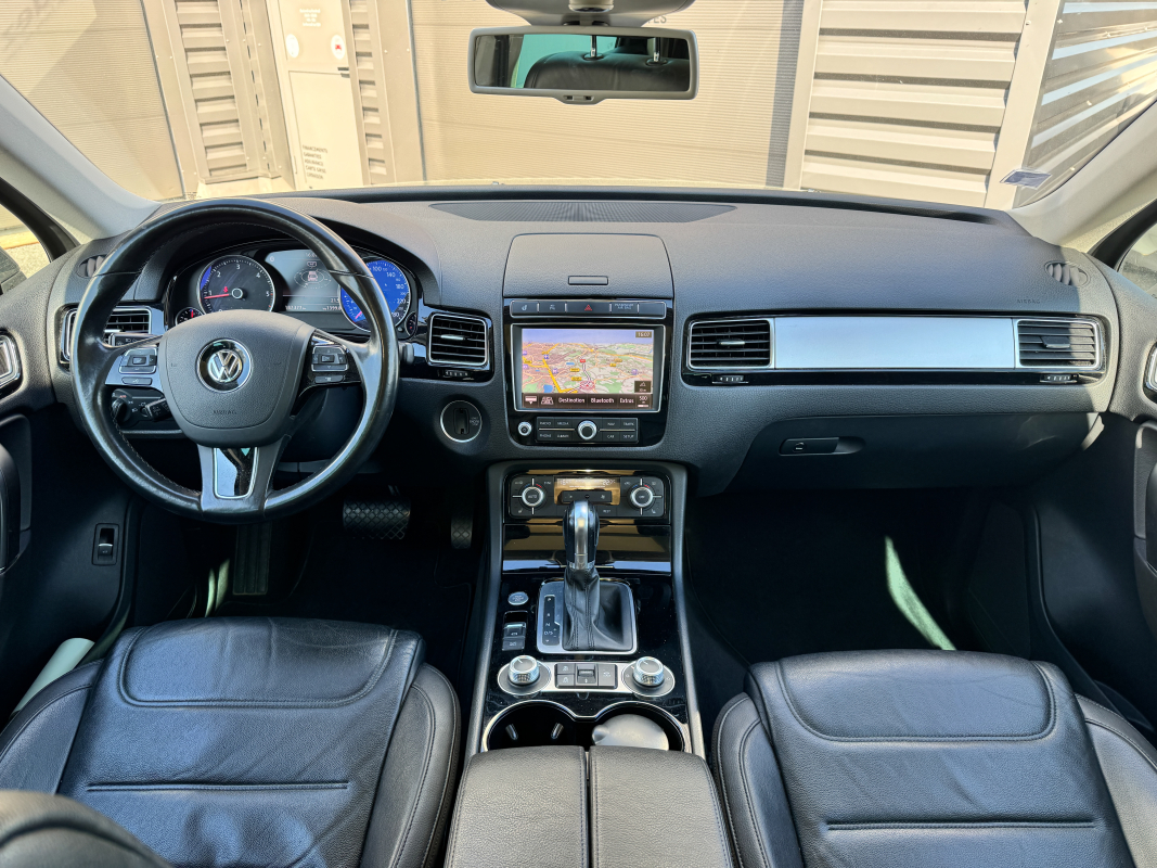 Volkswagen Touareg — 9