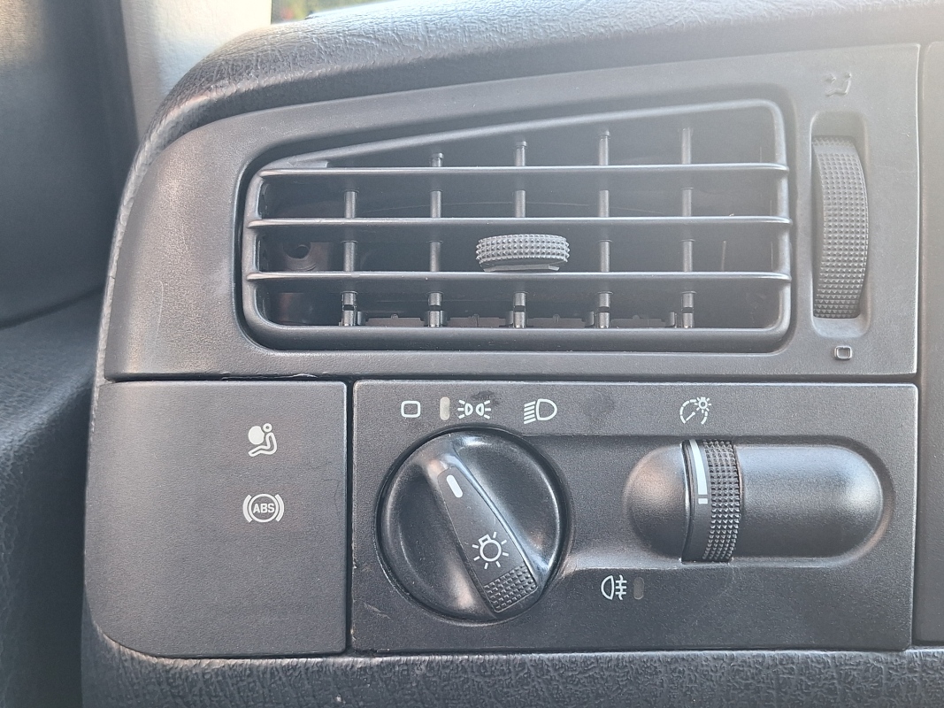 Volkswagen Golf — 22