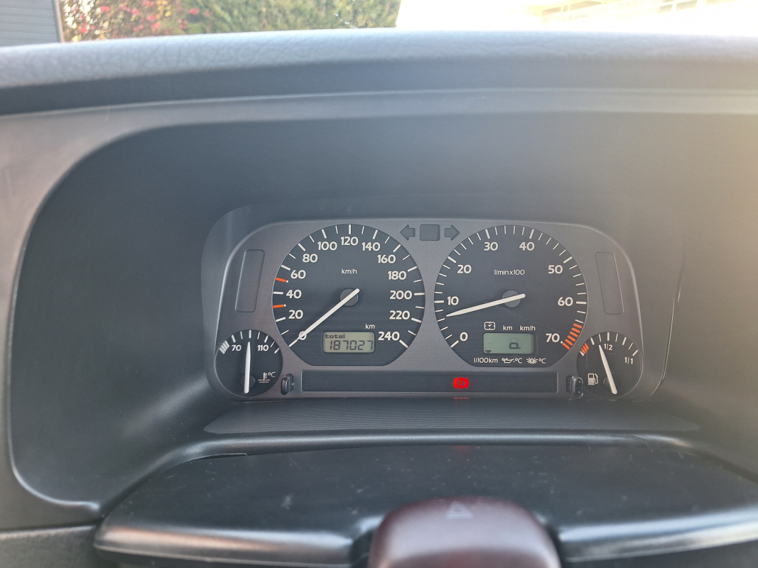 Volkswagen Golf — 18