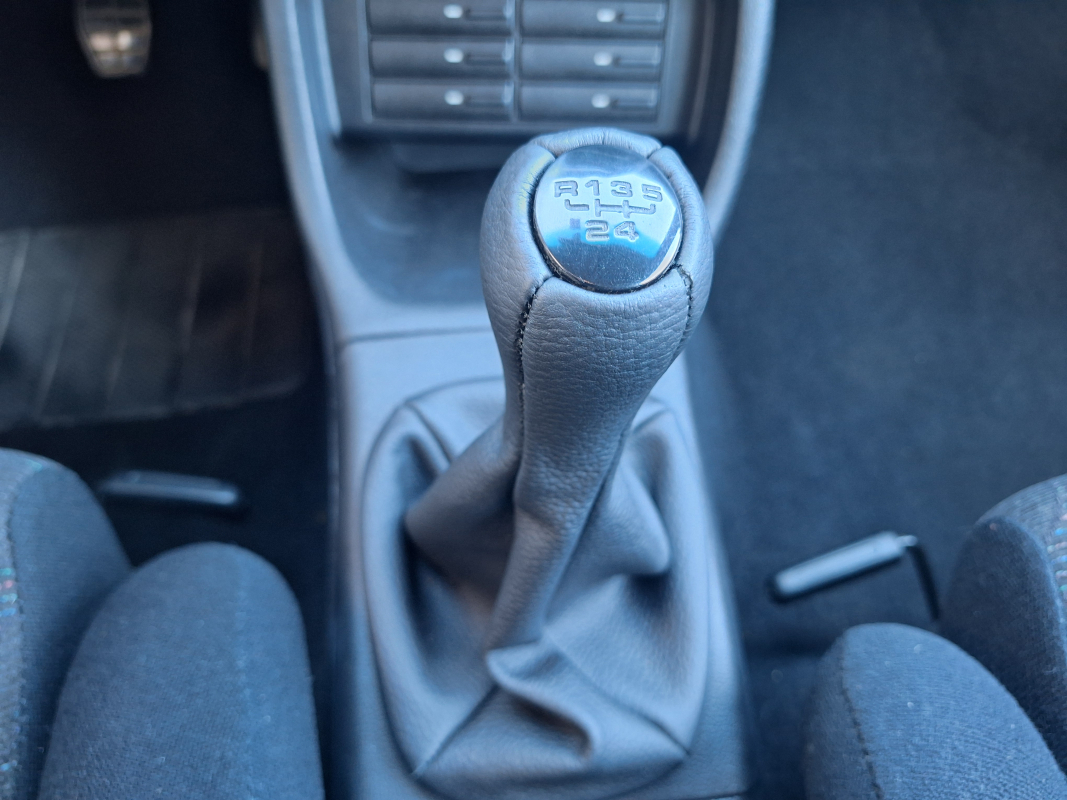 Volkswagen Golf — 21