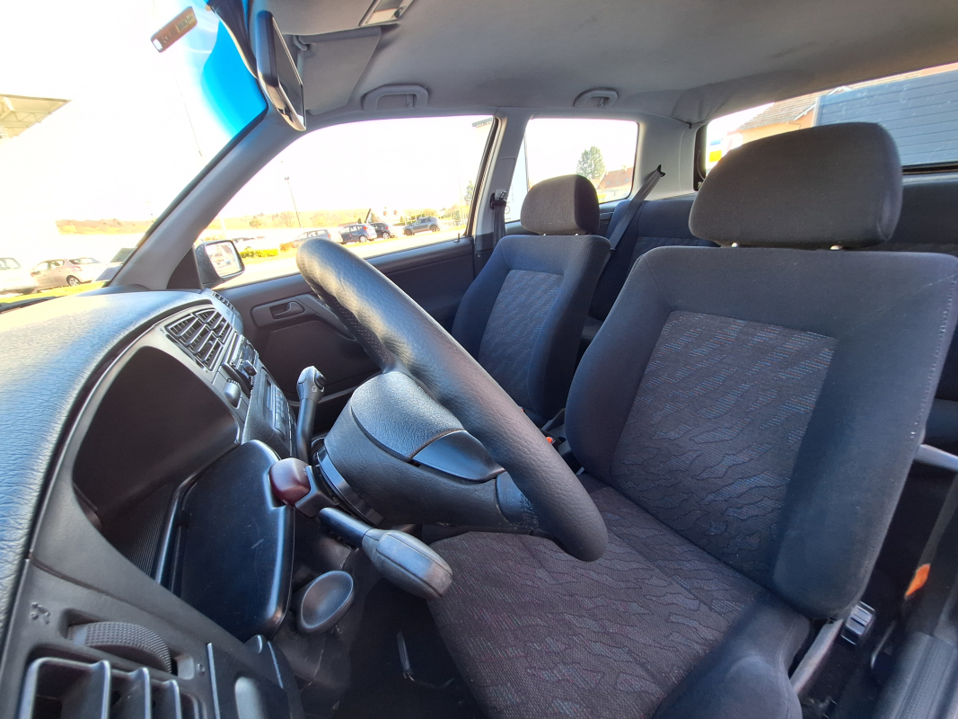 Volkswagen Golf — 9
