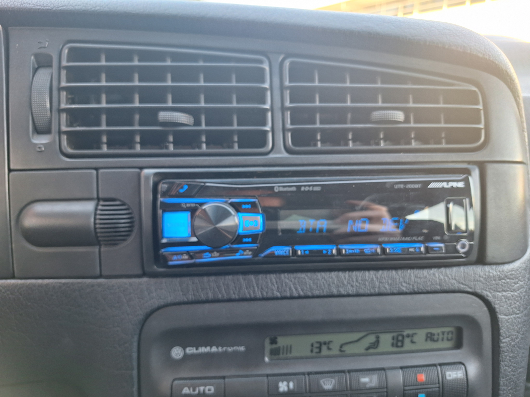 Volkswagen Golf — 20
