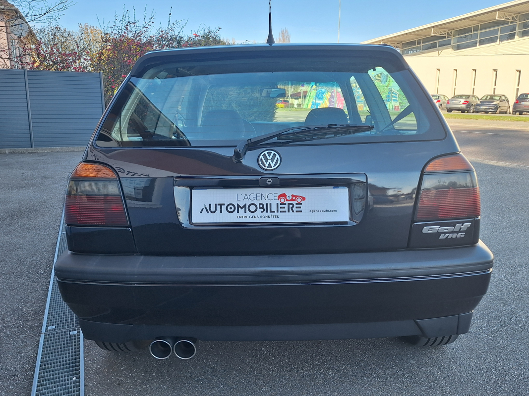 Volkswagen Golf — 6