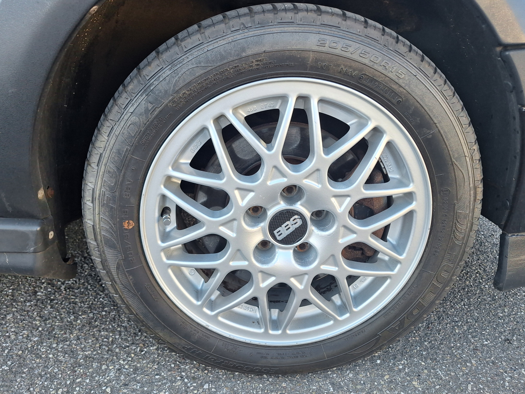 Volkswagen Golf — 27