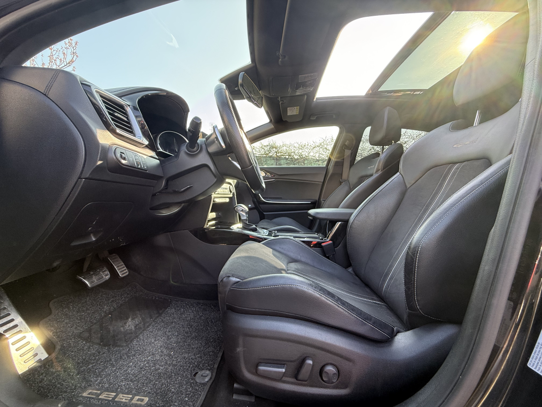 Kia ProCeed — 11