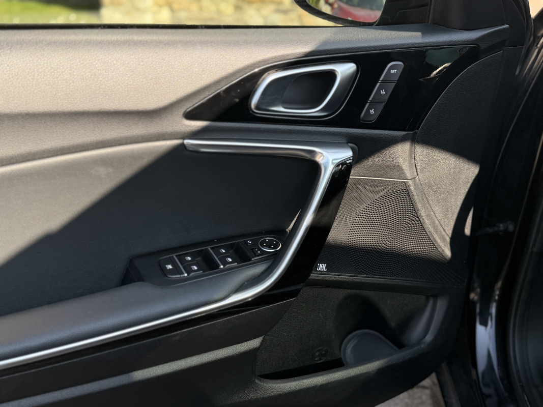 Kia ProCeed — 9