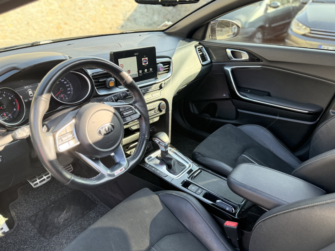 Kia ProCeed — 10