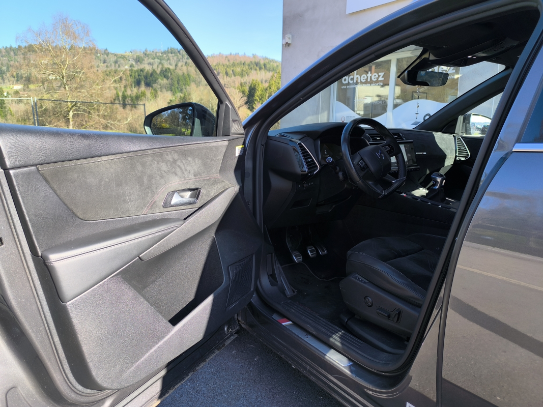 DS DS7 CROSSBACK — 14