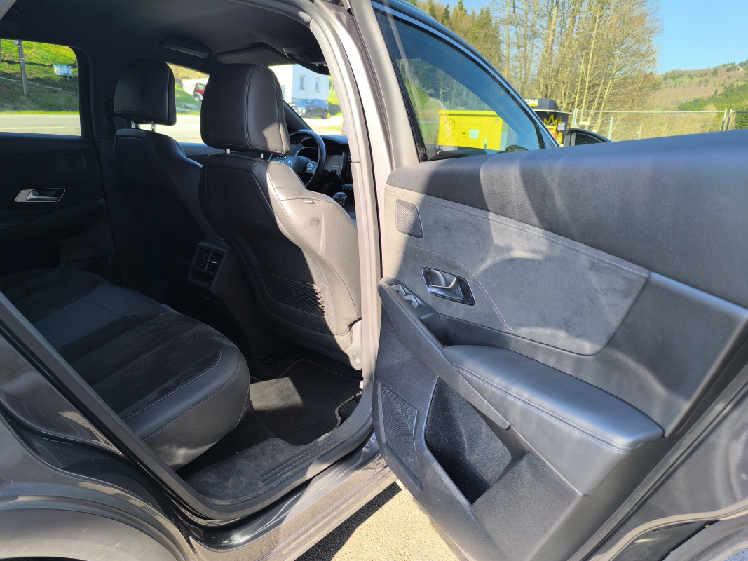 DS DS7 CROSSBACK — 27