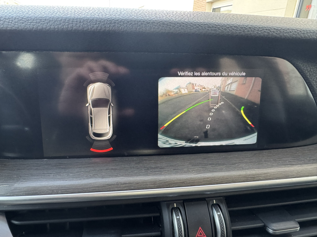 Alfa Romeo STELVIO — 15