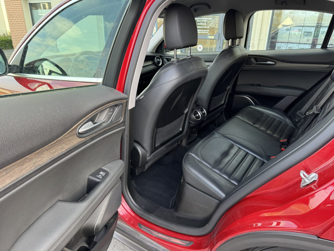 Alfa Romeo STELVIO — 22
