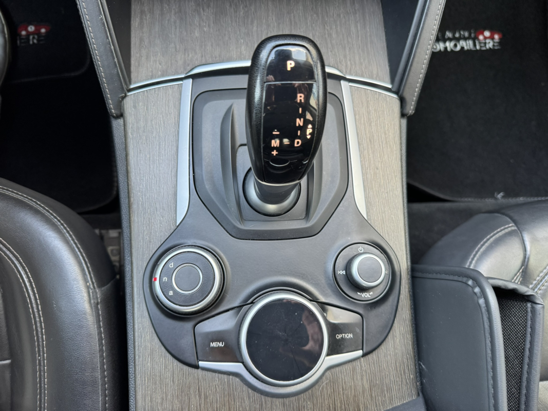 Alfa Romeo STELVIO — 18