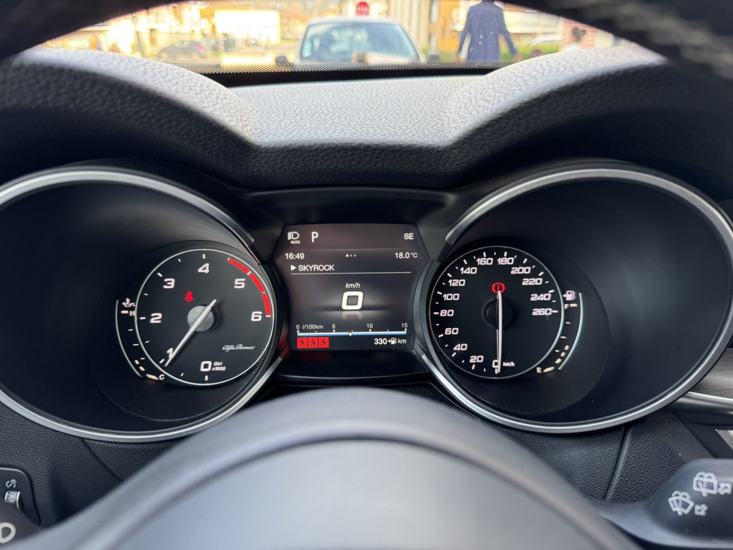 Alfa Romeo STELVIO — 29