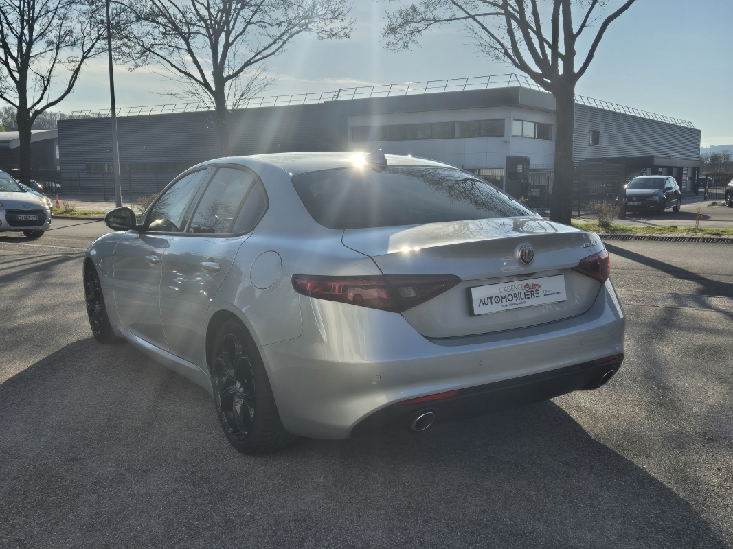 Alfa Romeo Giulia — 6