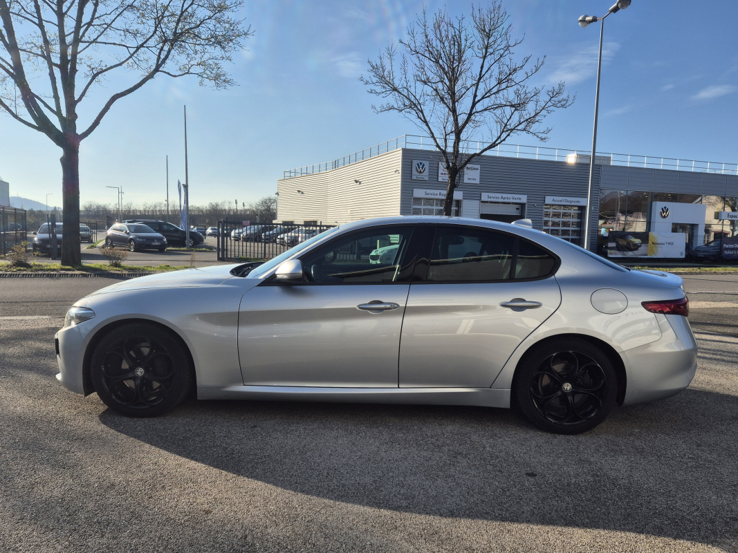 Alfa Romeo Giulia — 4