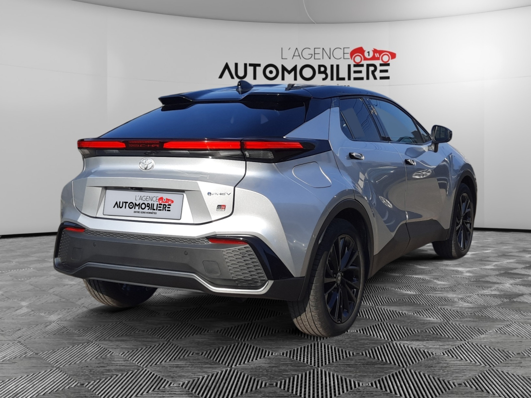 Toyota C-HR — 5
