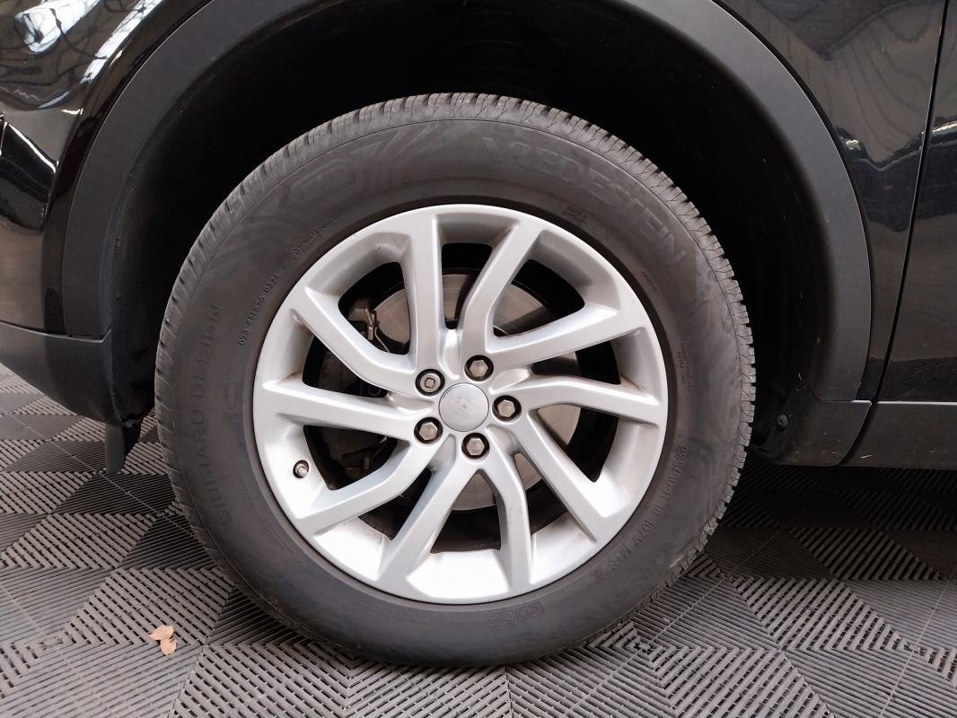 Land Rover Discovery Sport — 21