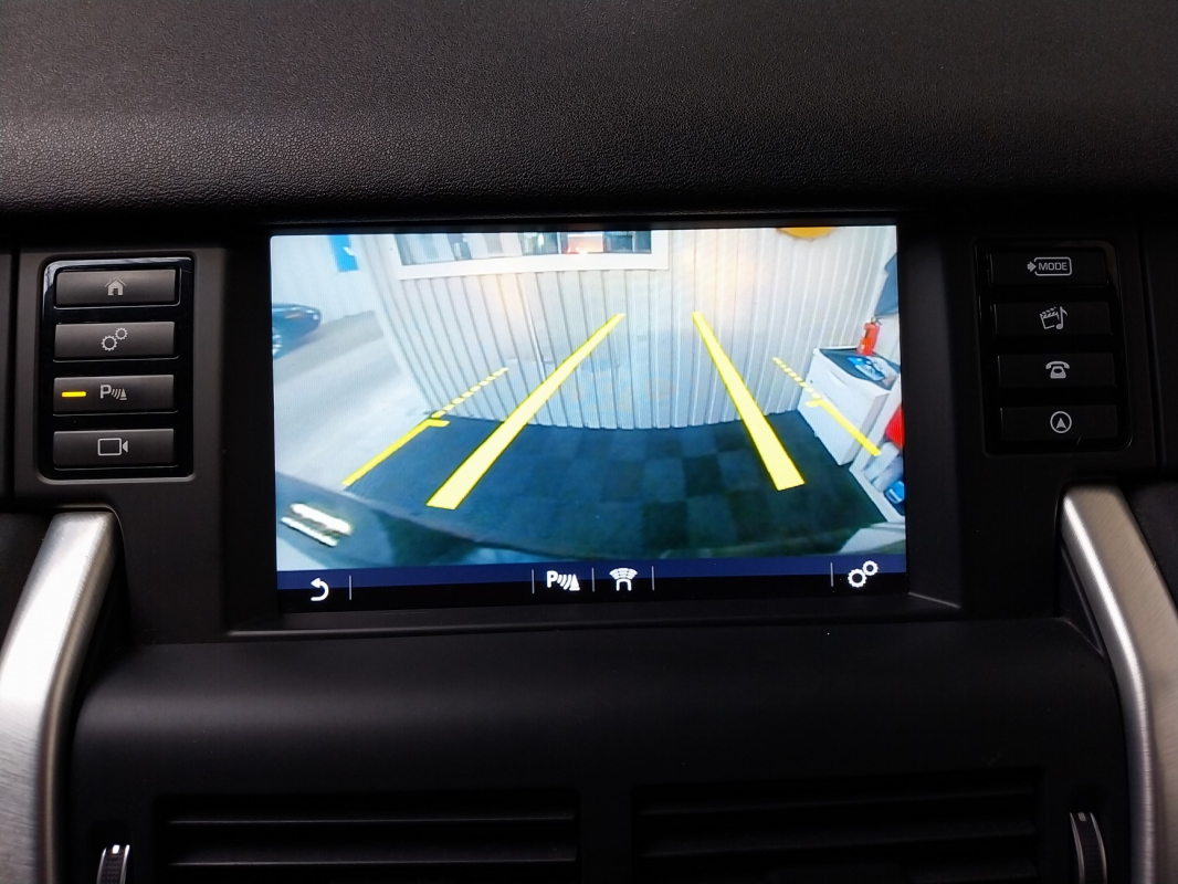Land Rover Discovery Sport — 20