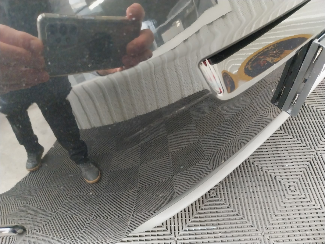 Land Rover Discovery Sport — 30
