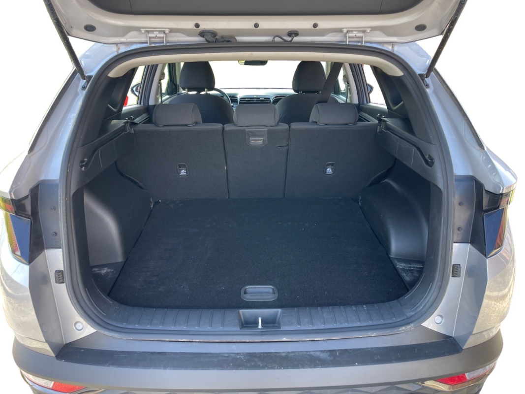 Hyundai Tucson — 16