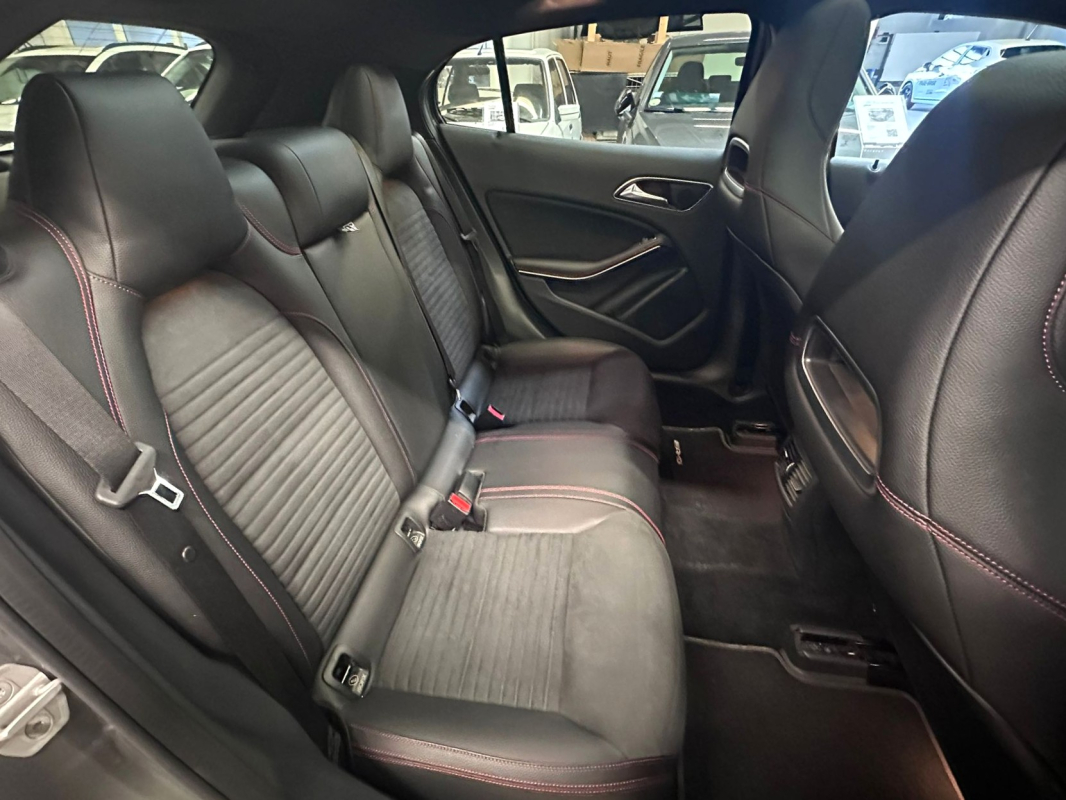 Mercedes GLA — 17