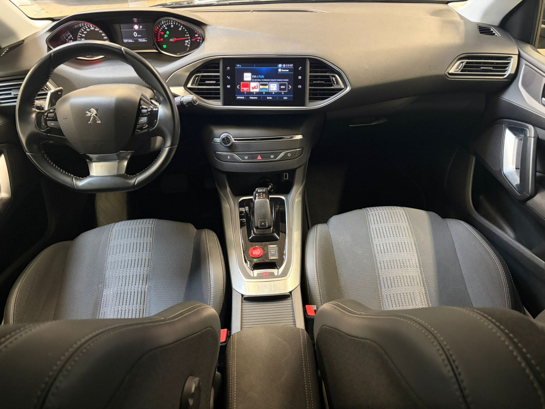 Peugeot 308 — 15