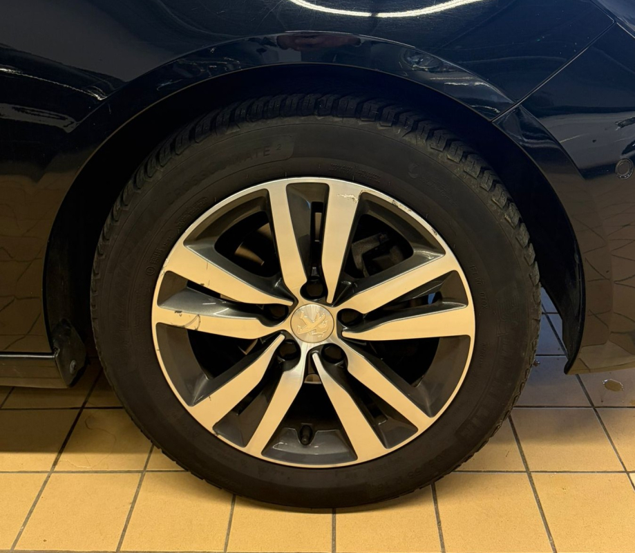 Peugeot 308 — 24