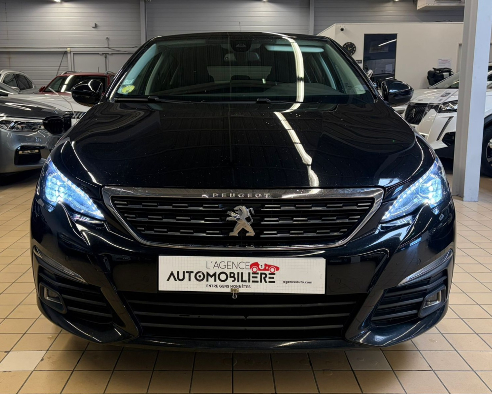 Peugeot 308 — 6