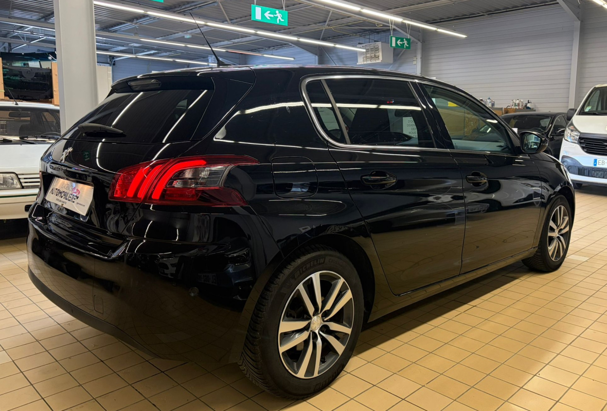Peugeot 308 — 4