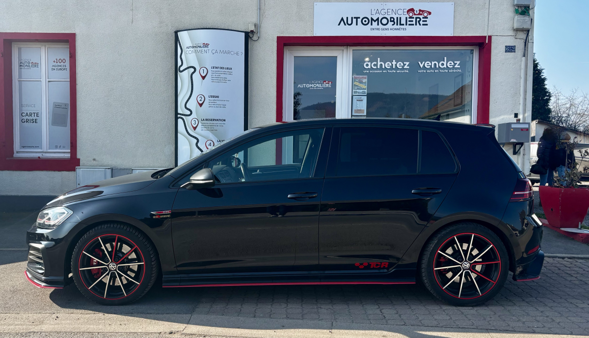 Volkswagen Golf — 7