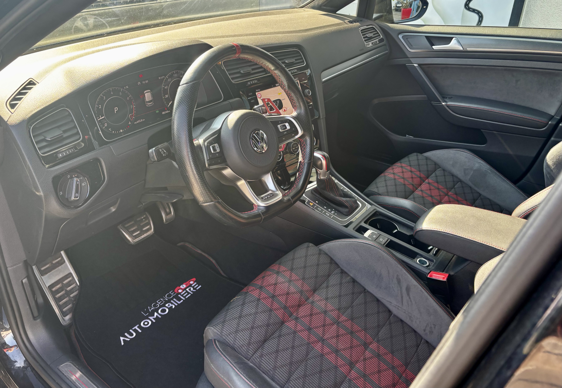 Volkswagen Golf — 9