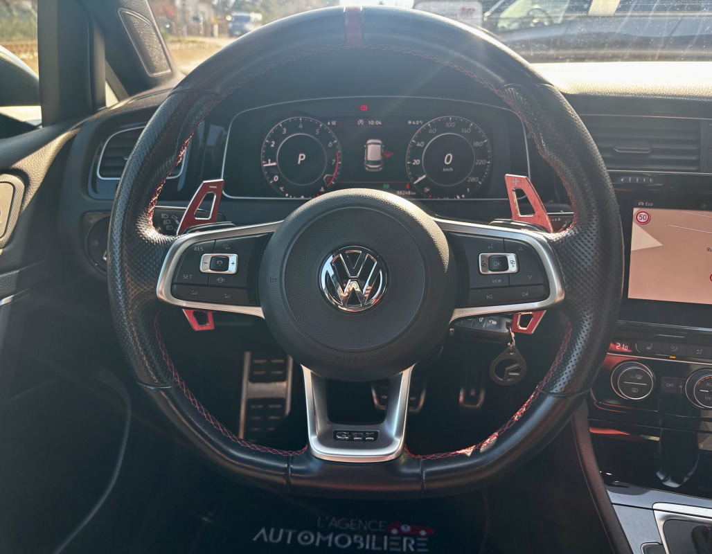 Volkswagen Golf — 23