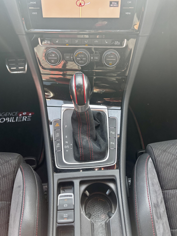 Volkswagen Golf — 25