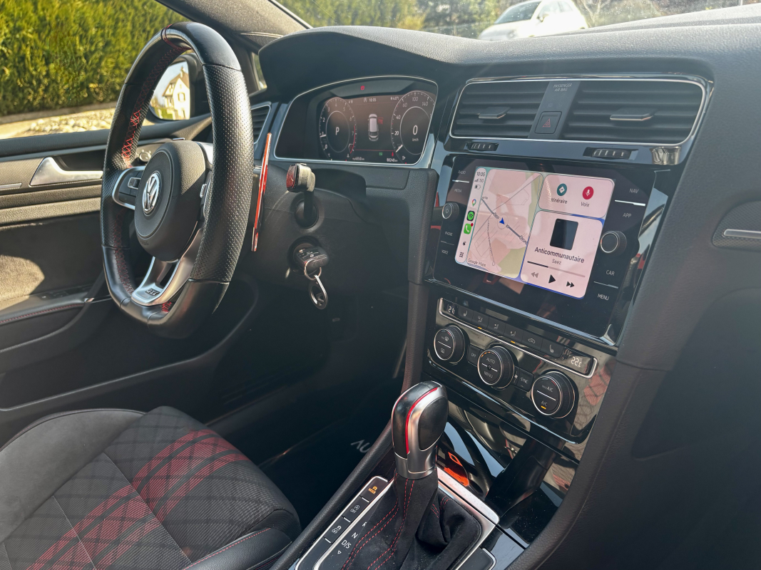 Volkswagen Golf — 27