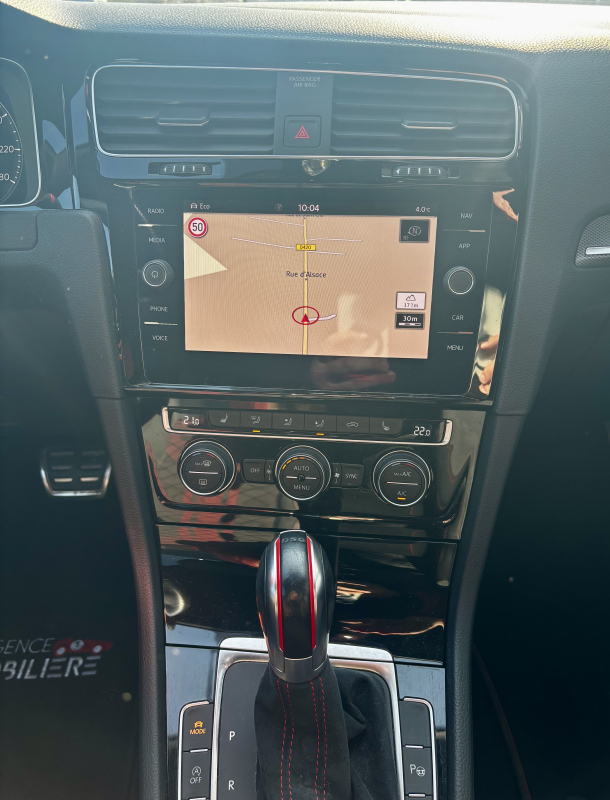Volkswagen Golf — 24