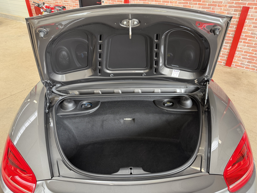 Porsche Boxster — 36