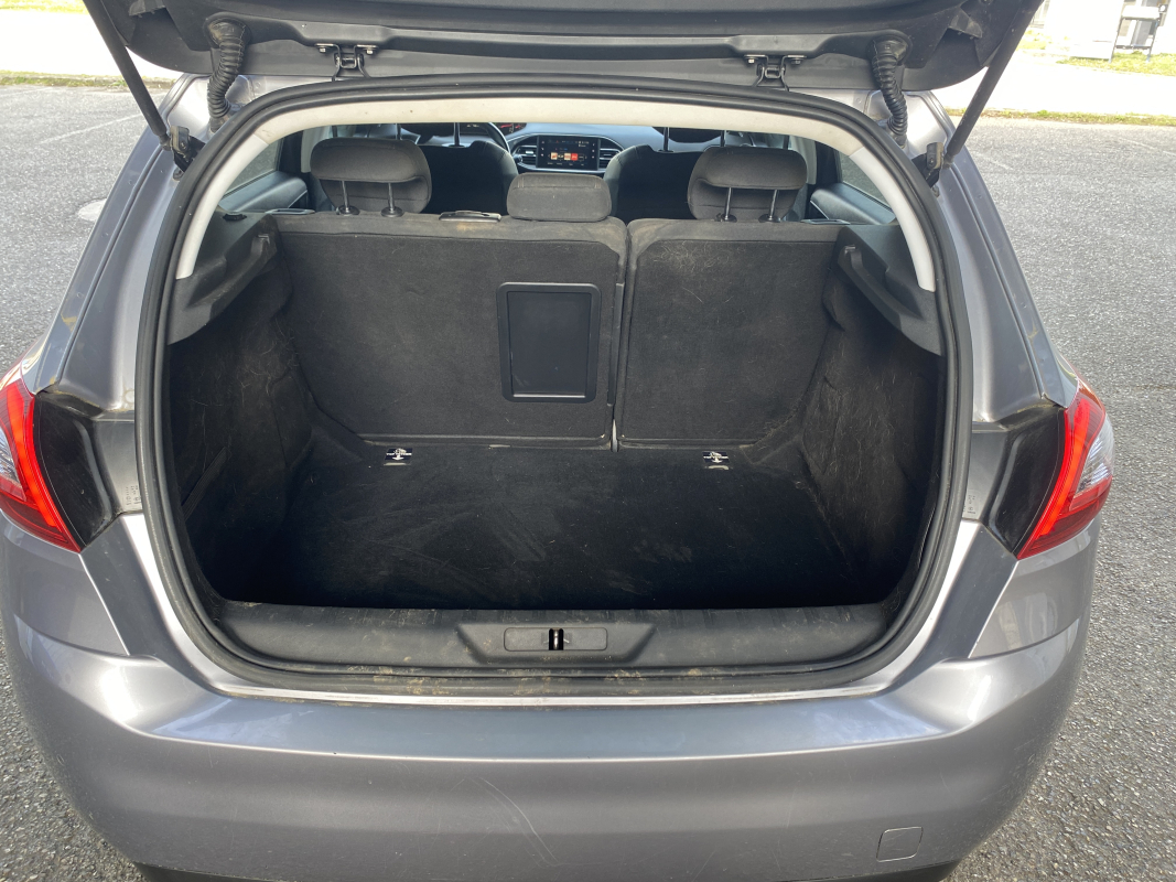 Peugeot 308 — 17