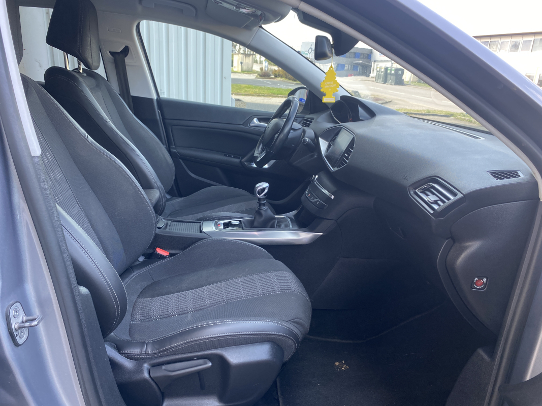 Peugeot 308 — 22