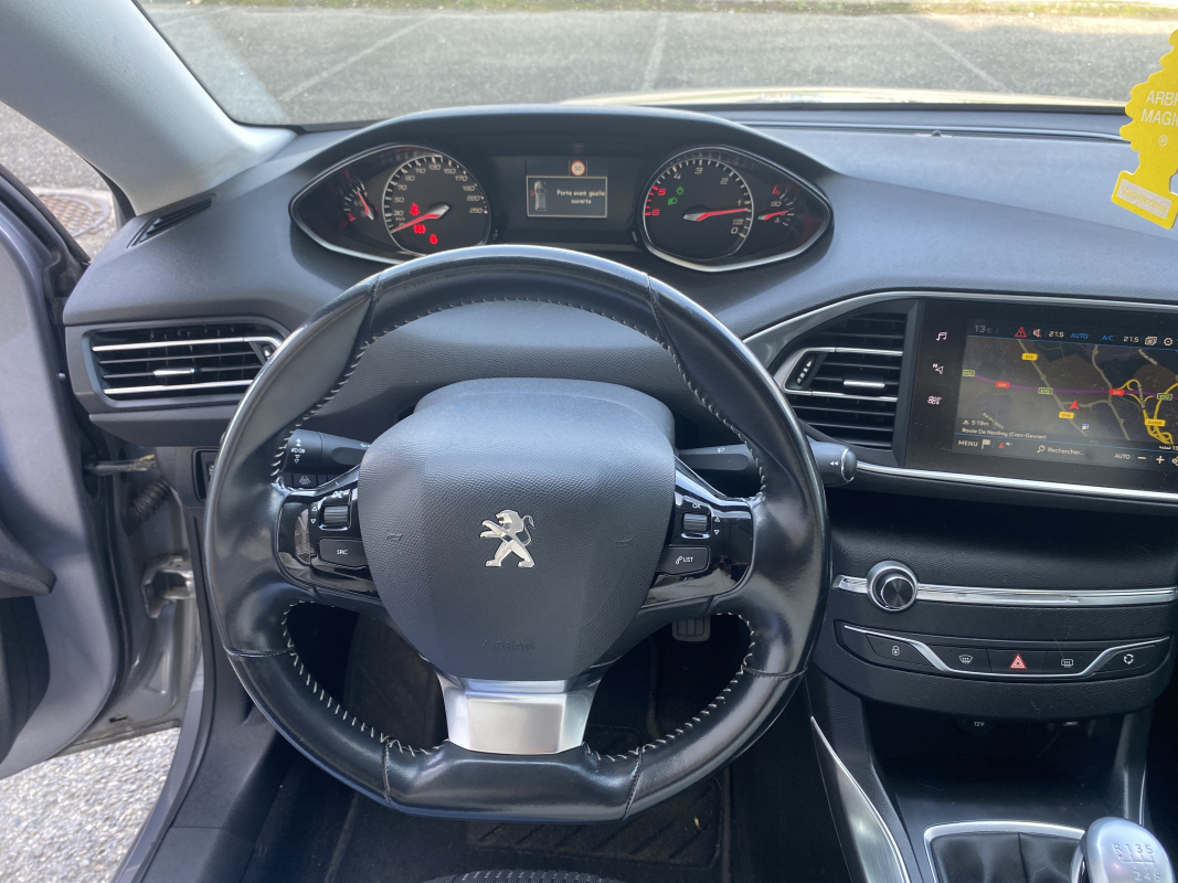 Peugeot 308 — 27