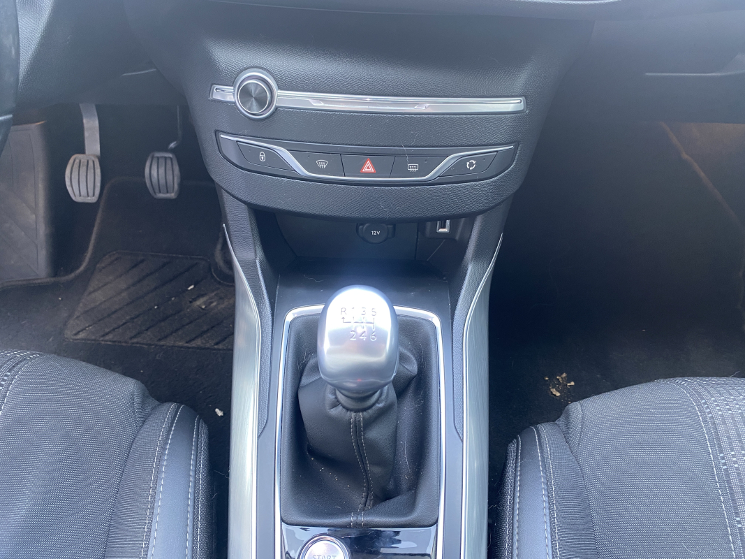 Peugeot 308 — 24