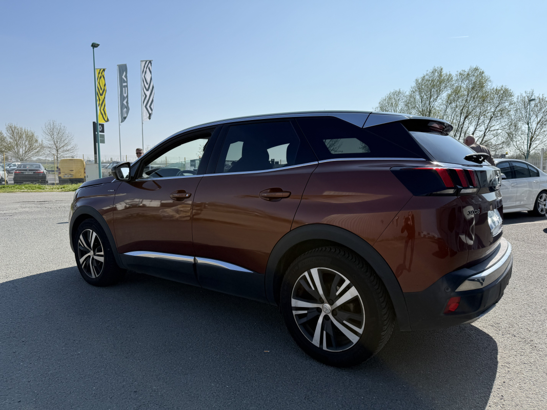 Peugeot 3008 — 8