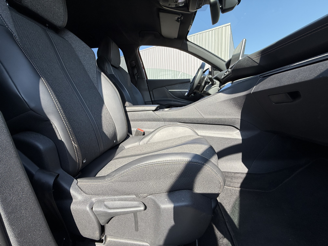 Peugeot 3008 — 15