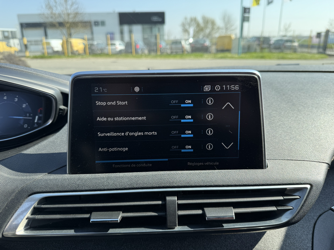 Peugeot 3008 — 24
