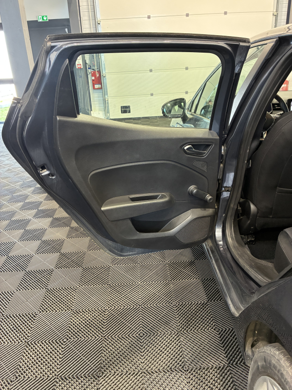 Renault CLIO V — 13
