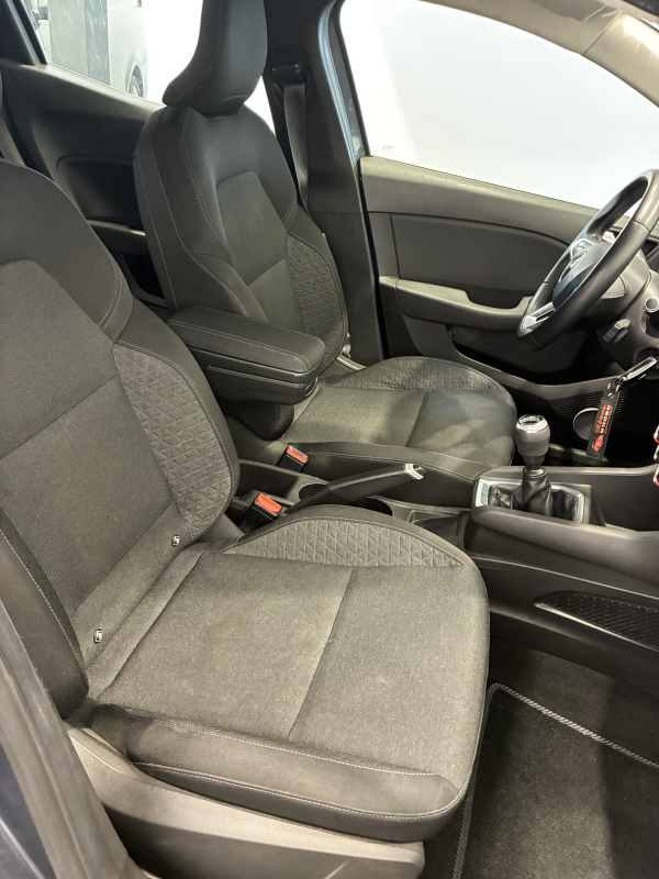 Renault CLIO V — 21