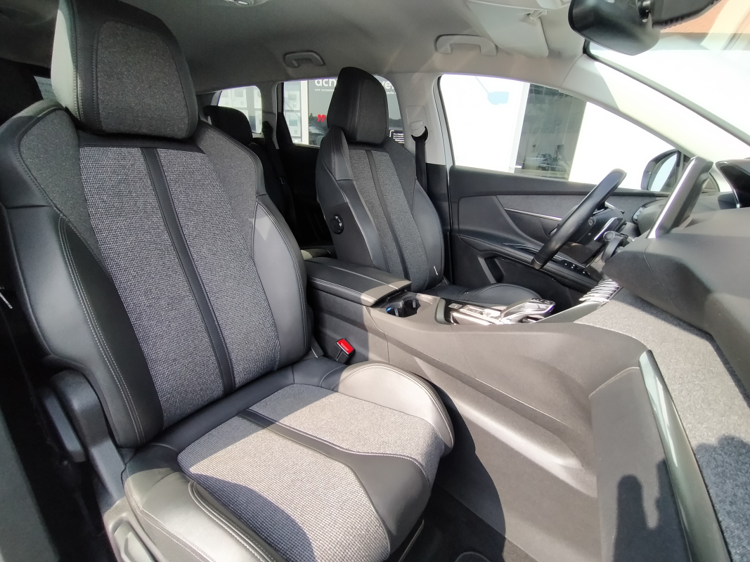 Peugeot 5008 — 11