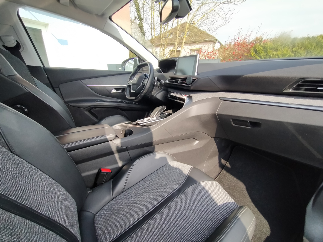Peugeot 5008 — 12