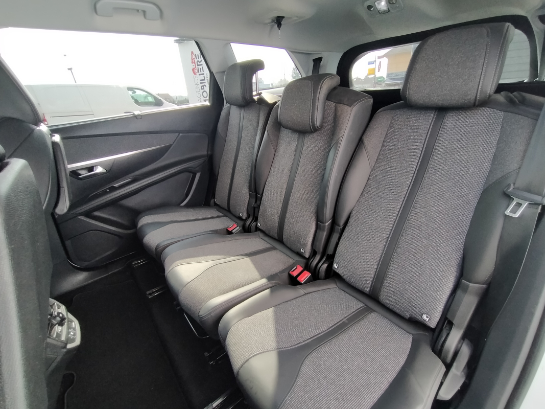 Peugeot 5008 — 16